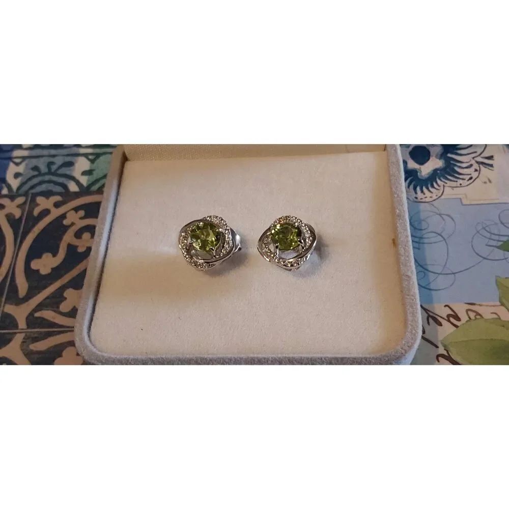 Stunning New Genuine Peridot & White Topaz Swirl Stud Earrings~.925 Sterling